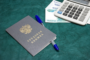 Входит ли декретный отпуск в трудовой и специальный стаж