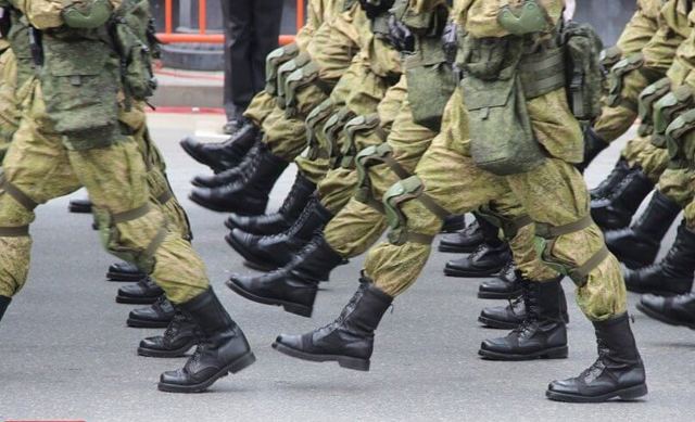 Включают ли службу в рядах армии в общий трудовой стаж: особенности расчетов