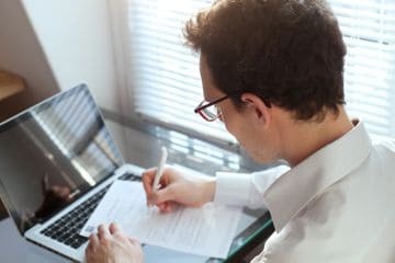 Выплата алиментов по исполнительному листу: расчет, начисление и оплата