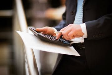 Выплата алиментов по исполнительному листу: расчет, начисление и оплата